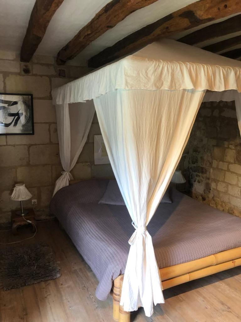 Le Clos De La Chapelle - Gite Les Glycines Bagian luar foto